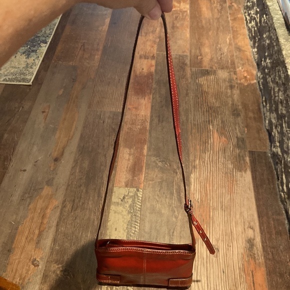 Franco Sarto Red leather crossbody in great pre-owned condition. - Picture 10 of 14